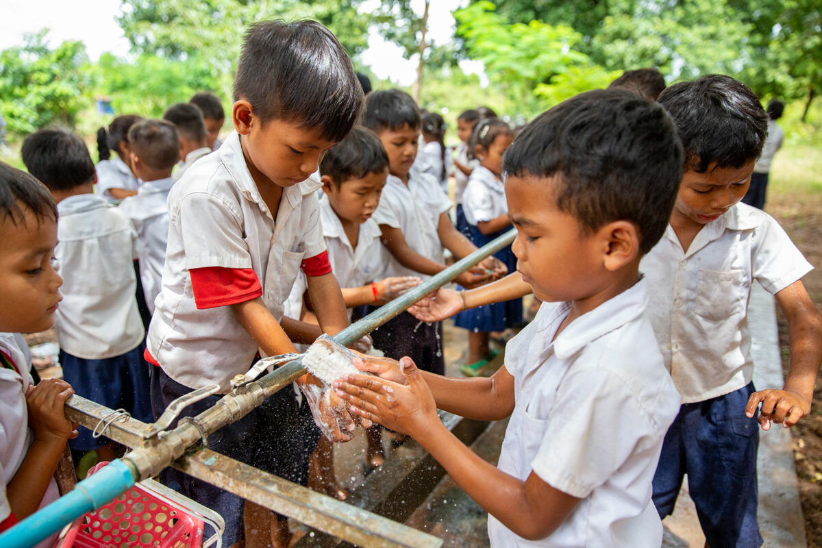 Handwaschstationen in Kambodscha, Gesundheitsversorgung, NGO